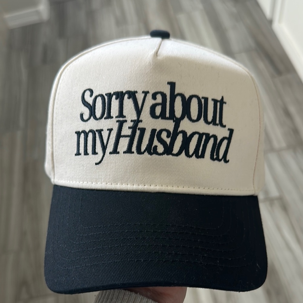Black and Cream Hat Classic Adjustable Design